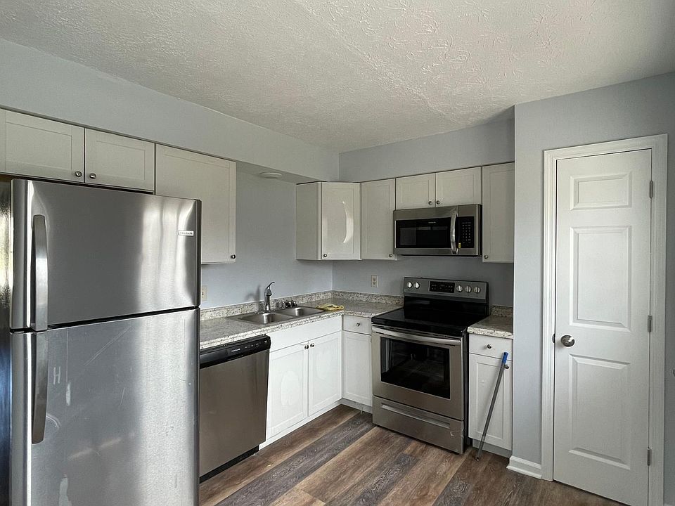 1st image of 1110 Centre Pkwy #B