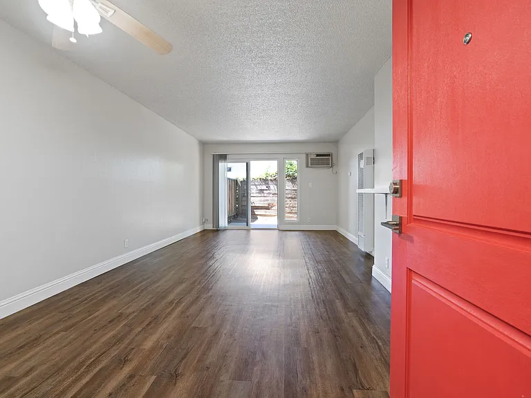 Coronado — Photo 24
