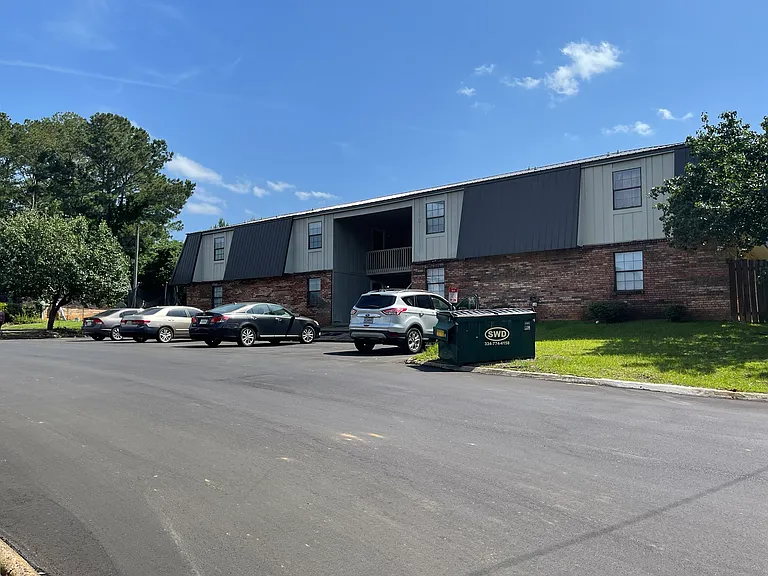 209 Apache Dr #8A — Photo 1