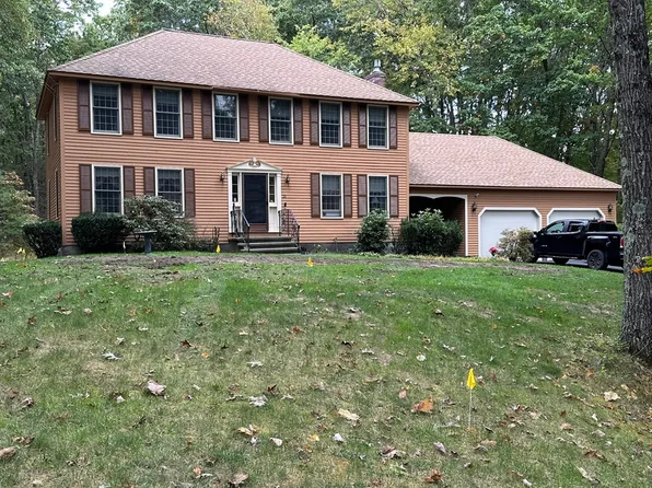 28 Virginia Rd, Tyngsboro, MA 01879