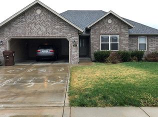 861 W Sole Dr, Nixa, MO 65714