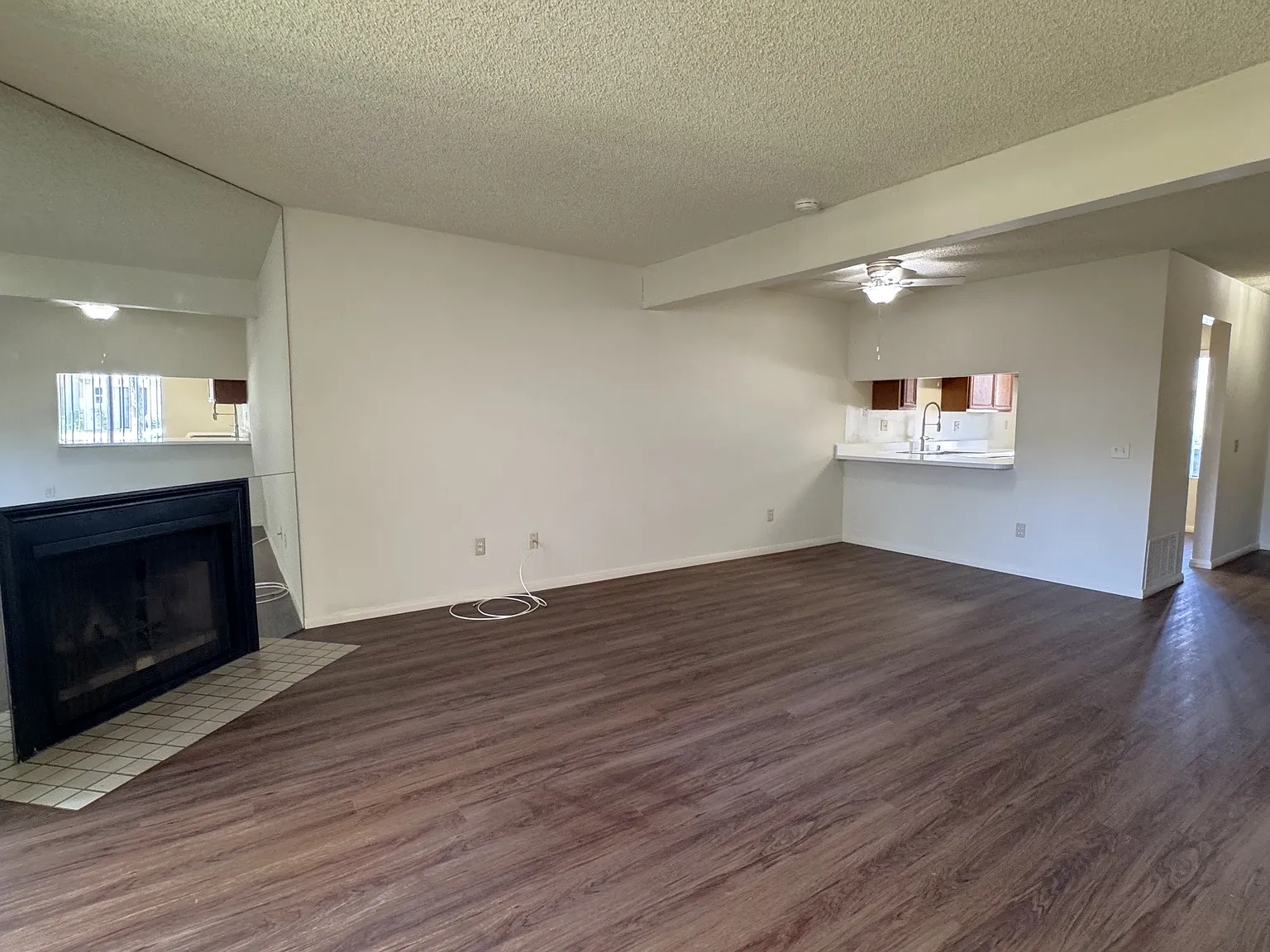 2 bed, 1.5 bath, 1144 sqft, $2,800 — Photo 4