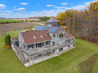 5400 Sunny Ridge Rd, Belgium, WI 53004