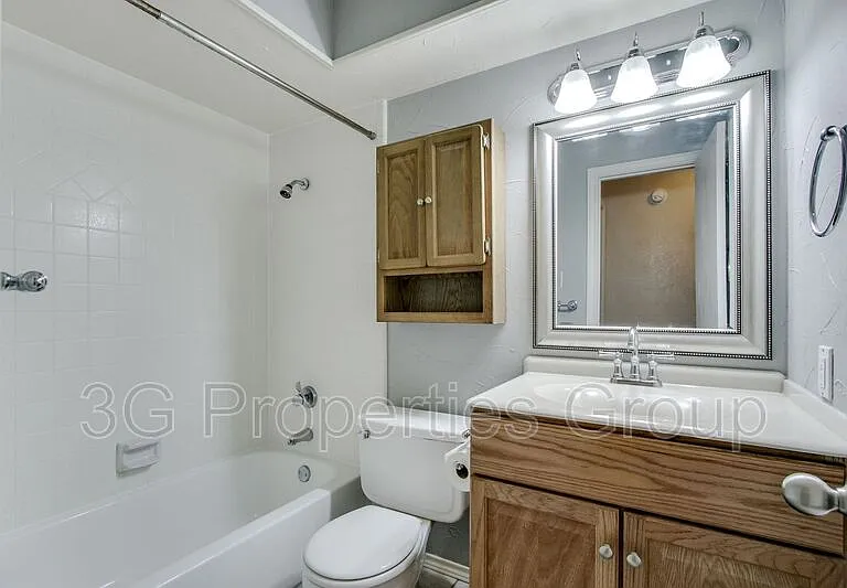 3712 Roussillon Dr — Photo 27