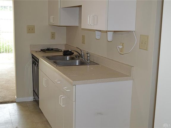 5th image of 1217 Robbins Run Ct