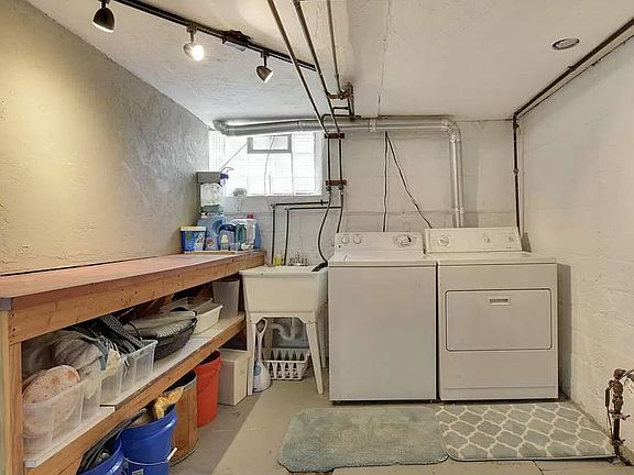 3rd image of 4358 Sheridan Ave N