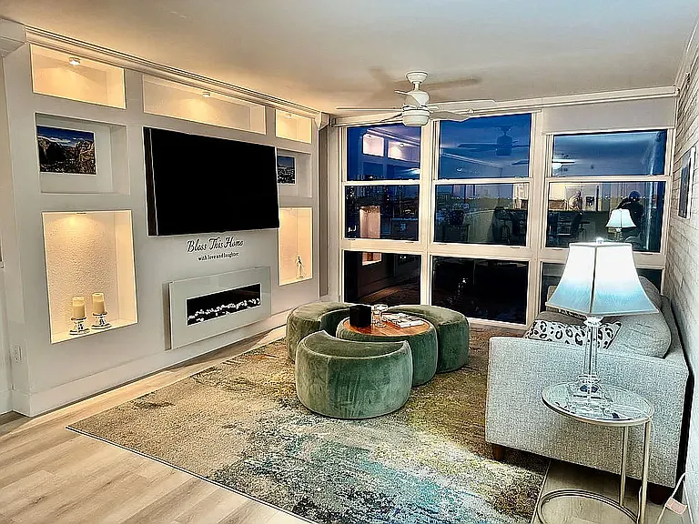 2 bed, 1500 sqft, $4,200 — Photo 2