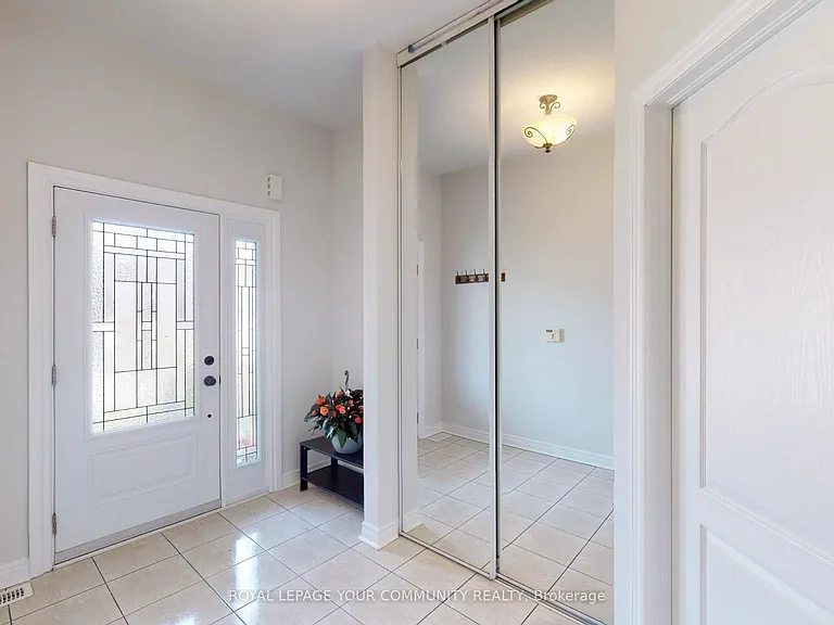 39 Lark Cres — Photo 16