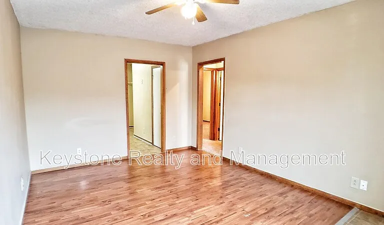 706 Peachers Dr #B — Photo 9
