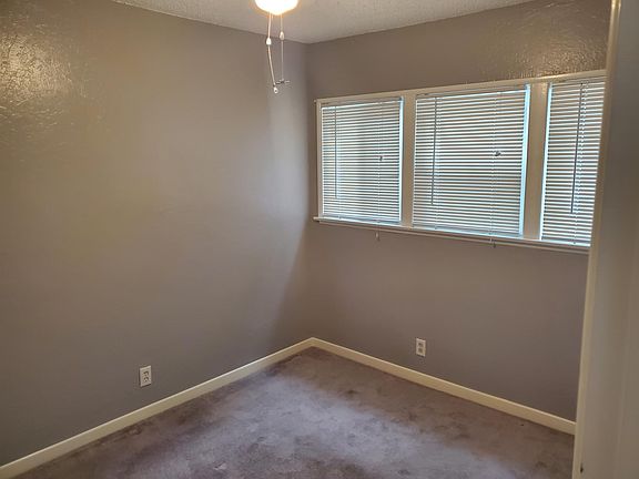 4th image of 17030 Woodruff Ave