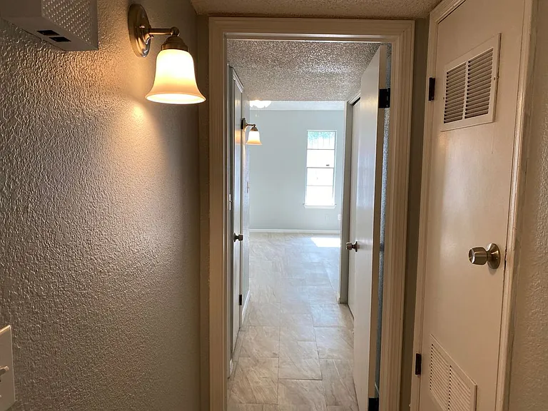 3109 Wayside St #B — Photo 13