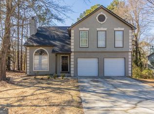 1715 Rolling Stone Dr, Lithonia, GA 30058