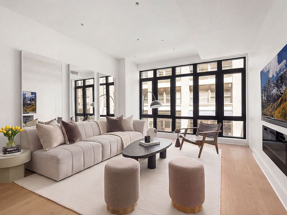 1st image of 128 W 26th St Floor 2