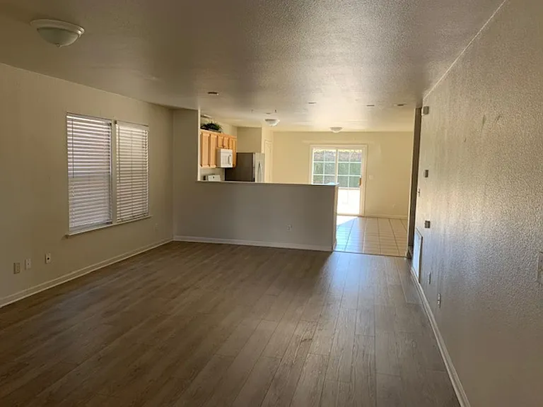 1160 Solstice Ave — Photo 2