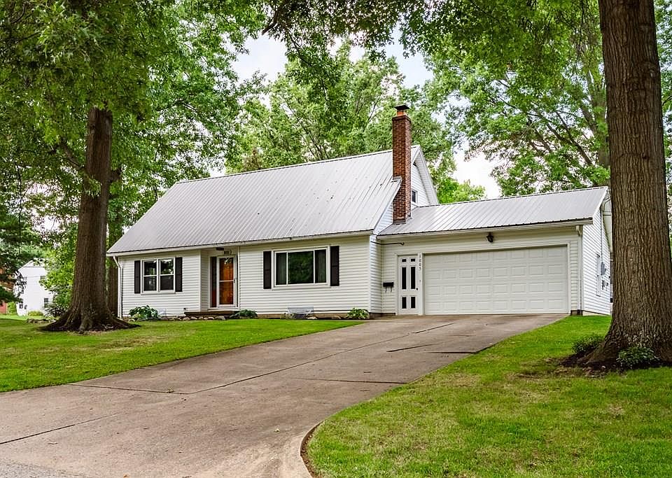 1st image of 1005 Oak Hill Cir