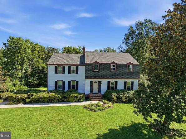 4 Wall St, Fredericksburg, VA 22405