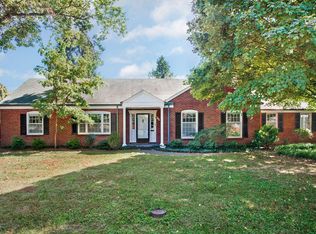 733 Wicklow Rd, Windy Hills, KY 40207