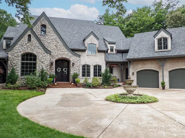 5523 Meadow Haven Ln, Charlotte, NC 28270