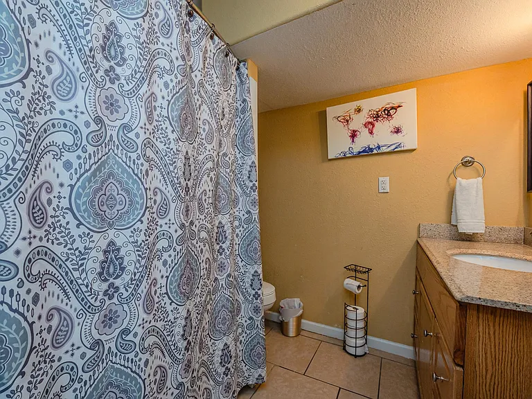 1131 S 8th St — Photo 21