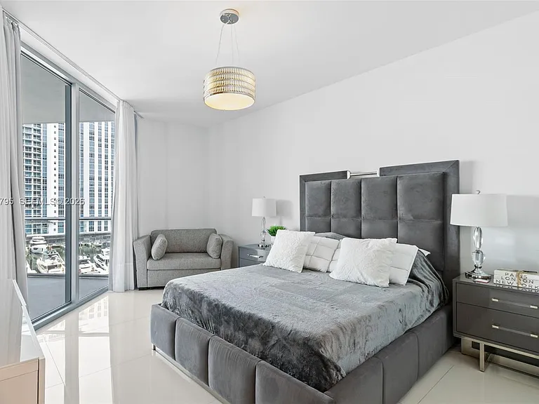 17111 Biscayne Blvd #603 — Photo 15