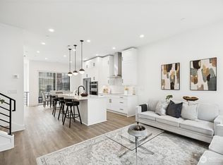 18805 99th Ct NE #D, Bothell, WA 98011