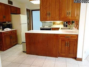 5th image of 1669 Windsor Dr