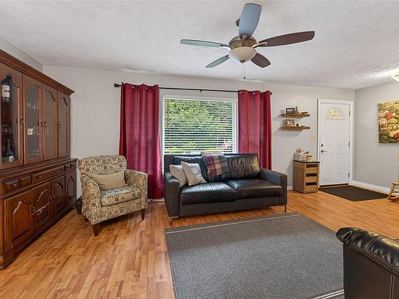 3rd image of 6741 Helgesen Rd