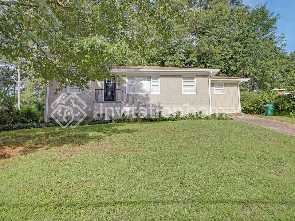 2159 Holly Hill Dr