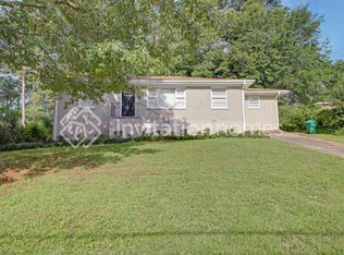 2159 Holly Hill Dr, Decatur, GA 30032