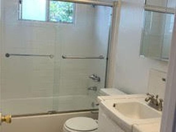 4th image of 3746 Vinton Ave #7