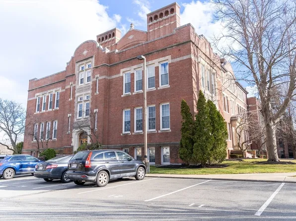 20-30 Daniels St #103, Malden, MA 02148