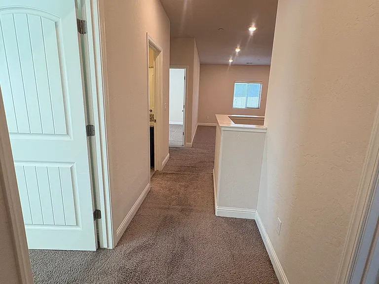 2214 N Hall Ct — Photo 20