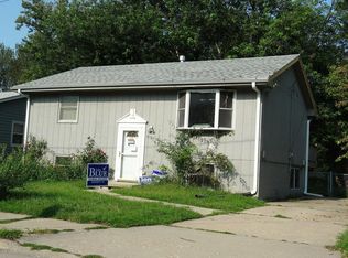 1204 N 28th St, Council Bluffs, IA 51501