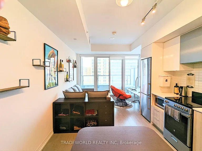 251 Jarvis St #932 — Photo 2