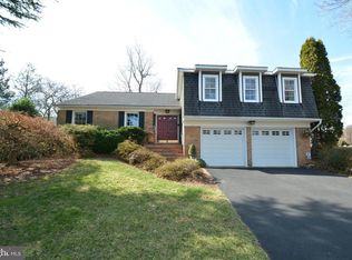 5095 Queens Wood Dr, Burke, VA 22015