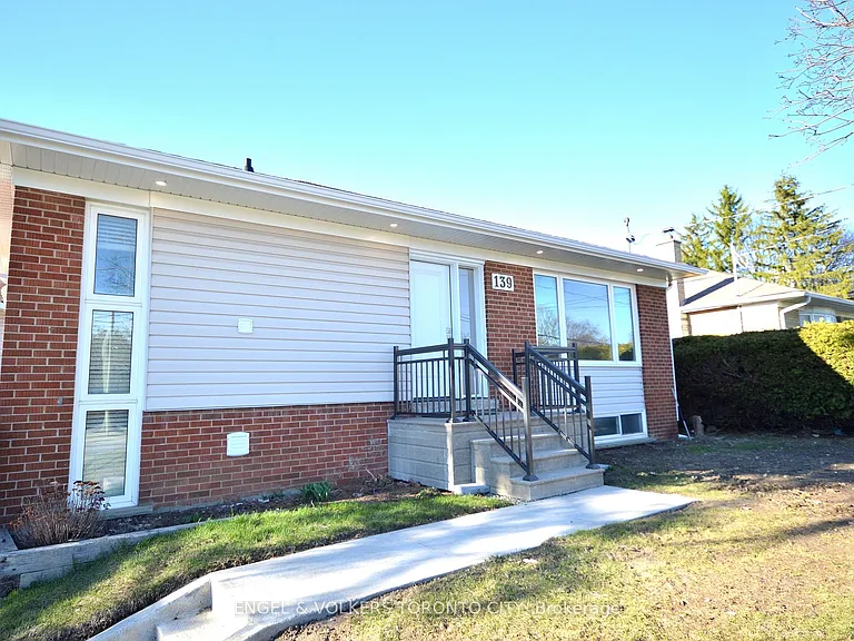 139 Queen St #MAIN FLOOR — Photo 1