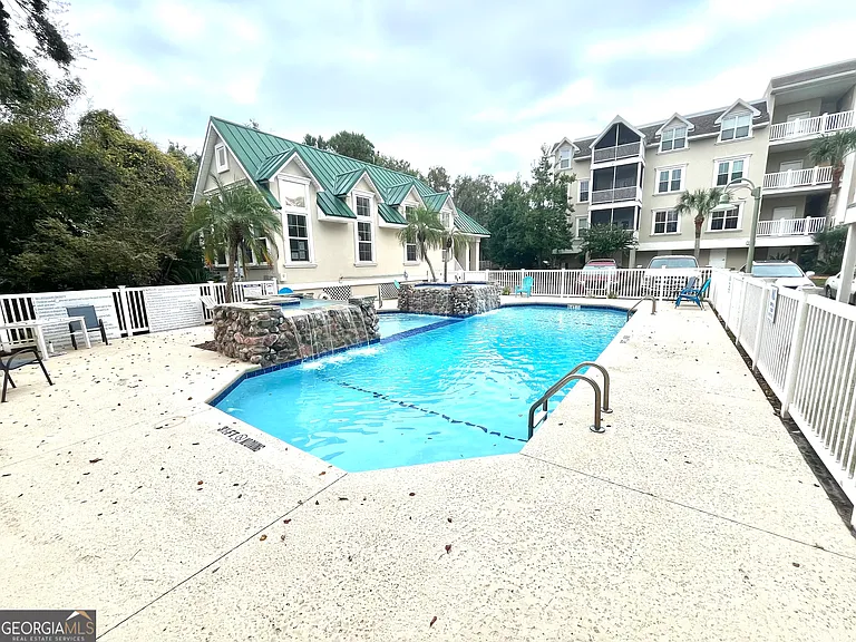 122 Shady Brook Cir #100 — Photo 33