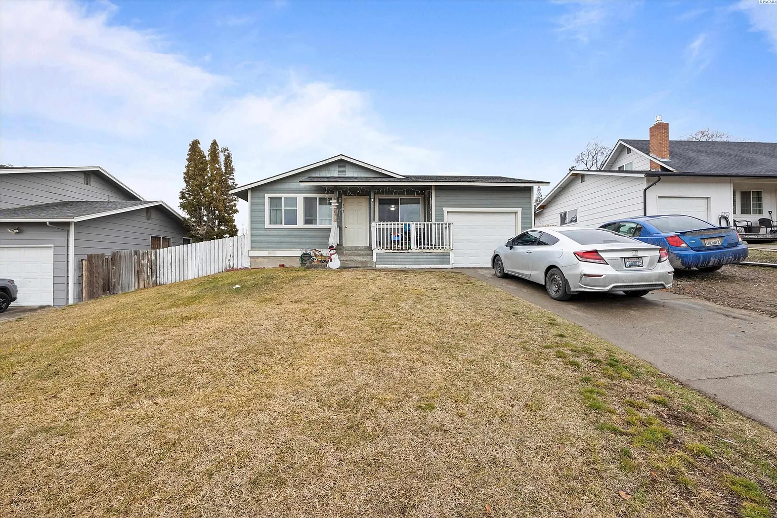 702 Buena Vista Ave photo 1