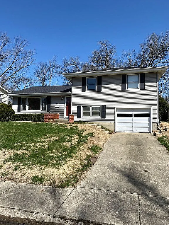 194 Dover Dr photo 1