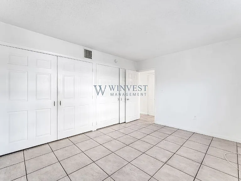 Presidential View Apartments — Photo 60