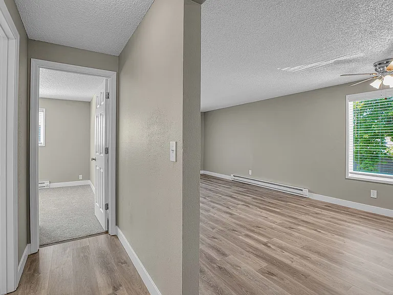 11900 SW Allen Blvd — Photo 11