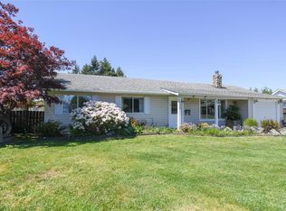 1935 Merino Pl, Comox, BC V9M 3X7