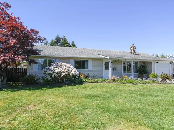 1935 Merino Pl, Comox, BC V9M 3X7