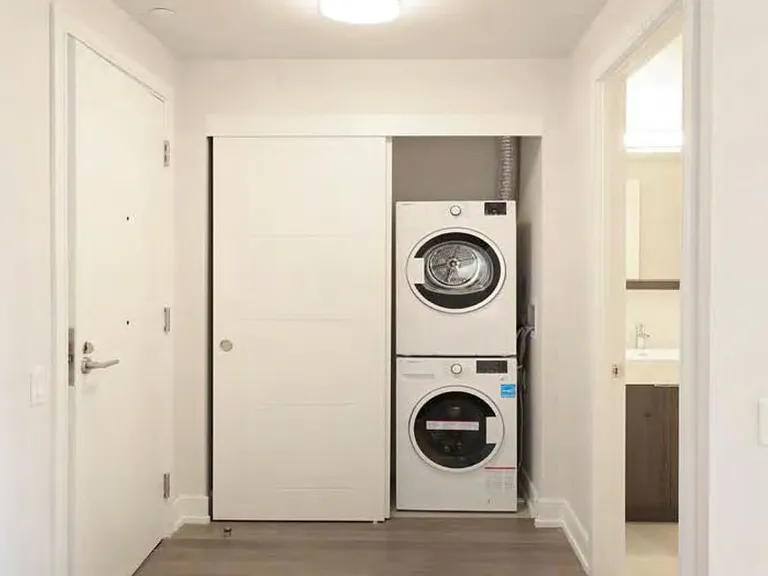 2525 Bathurst St #1010 — Photo 6
