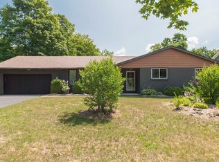 90 Carson Lake Cres, South Bruce Peninsula, ON N0H 2G0