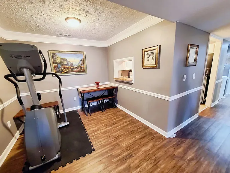404 Bainbridge Ct #E2 — Photo 43
