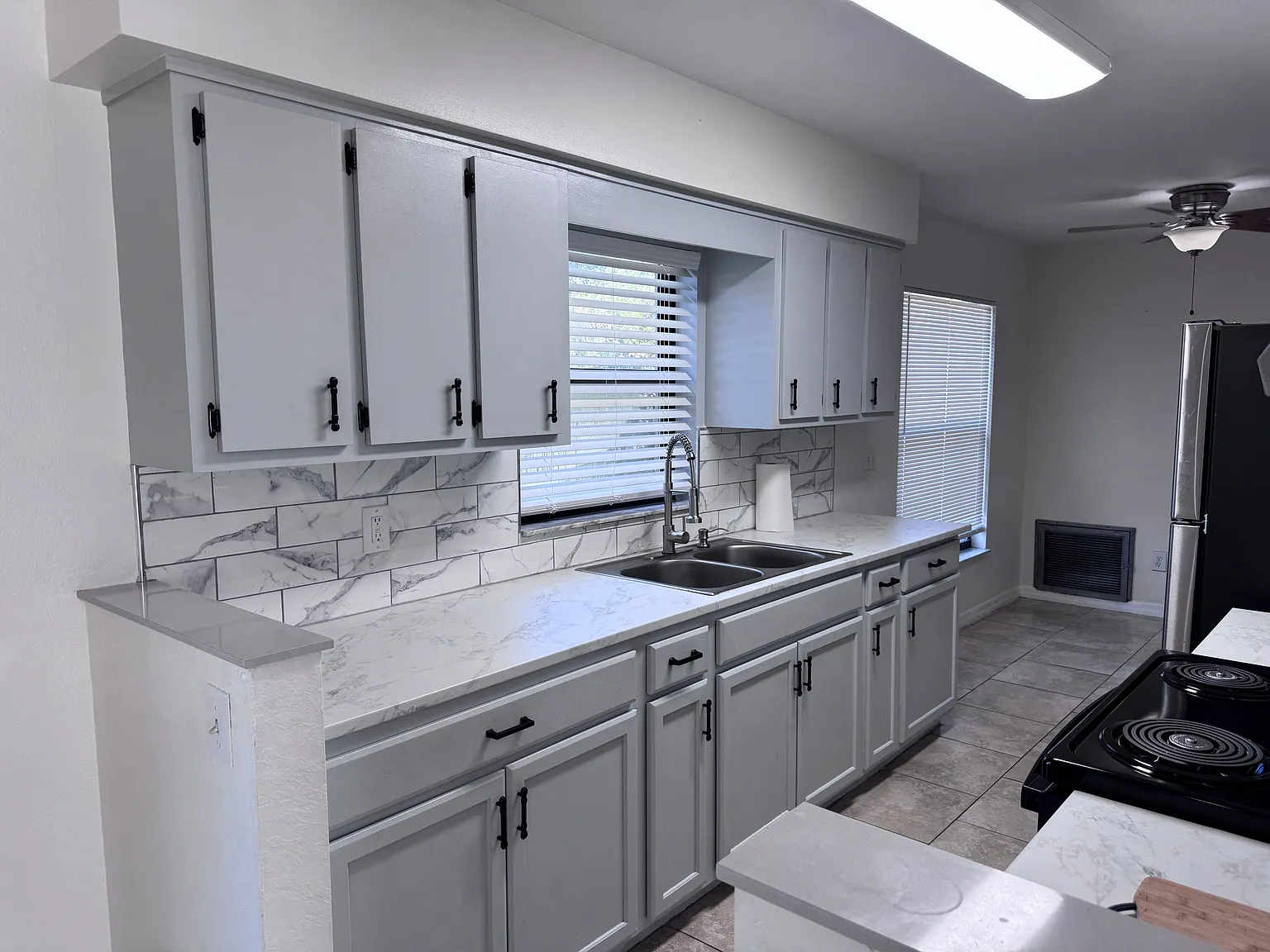3 bed, 1296 sqft, $1,600 — Photo 3