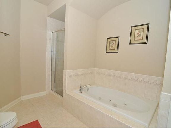 5th image of 17490 Crest Hill Dr