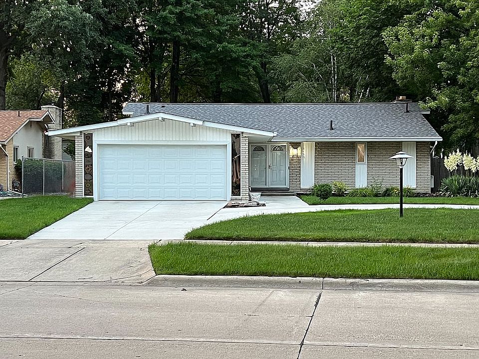 1st image of 19900 Northbrook Dr