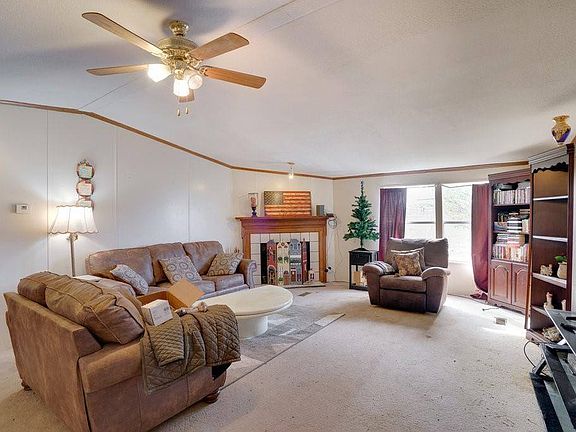 3rd image of 8600 Hulen Meadows Ct